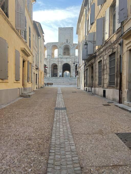 "La Maison Jaune" Arles Centre Terrasse Extérieur photo